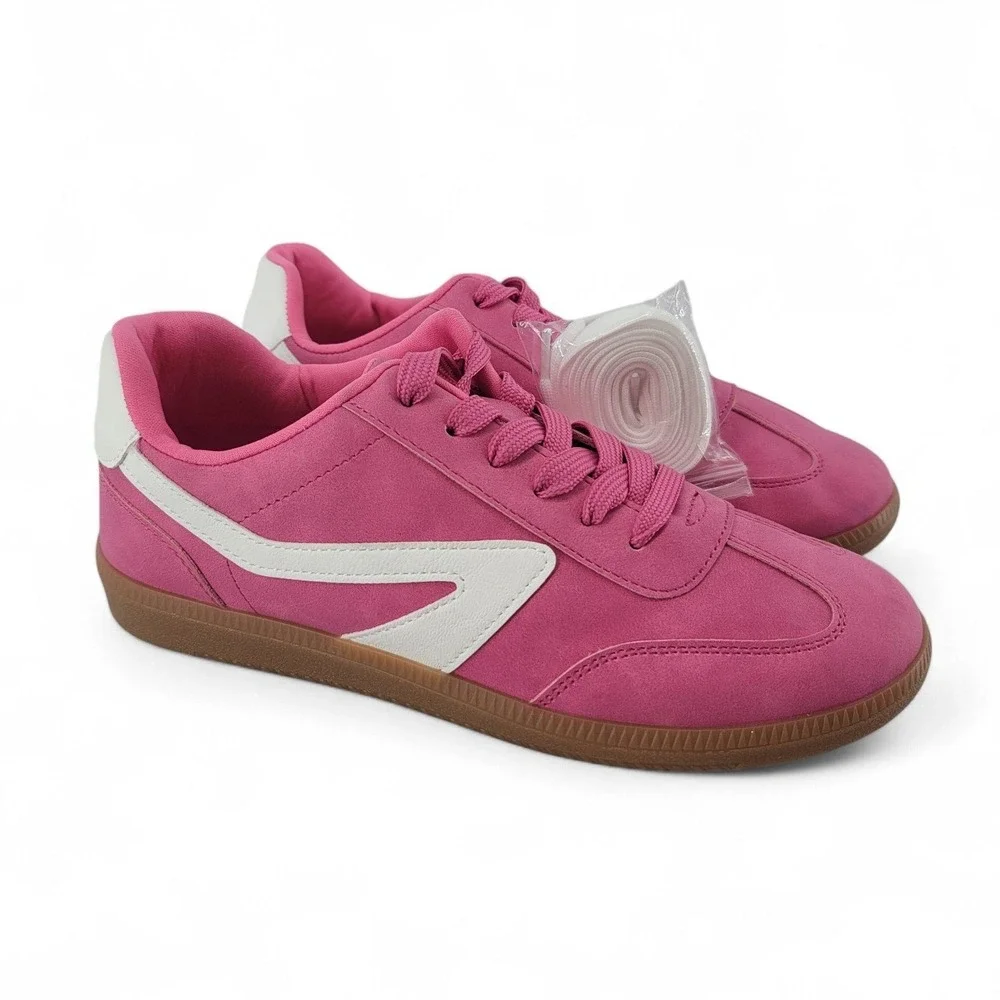 Dolce Vita Womens 7 Sneakers‎ Suede Pink White Gum Sole Casual Retro Low